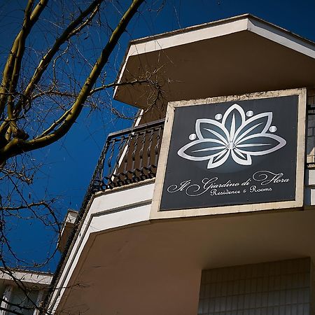 Il Giardino Di Flora Con Piscina Hotel Lecce Exterior photo