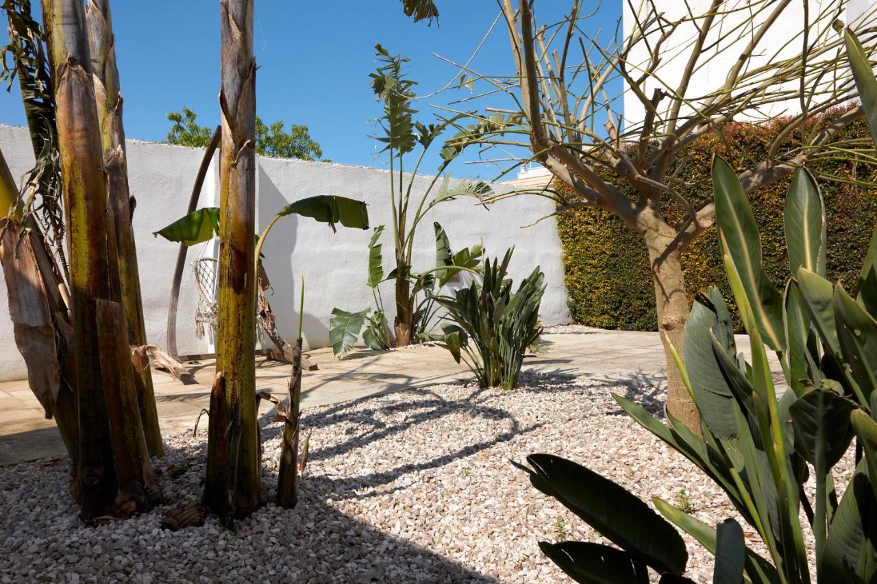 Il Giardino Di Flora Con Piscina Hotel Lecce Exterior photo
