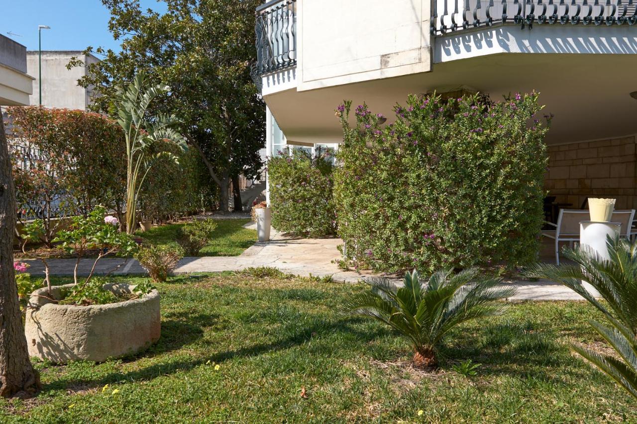Il Giardino Di Flora Con Piscina Hotel Lecce Exterior photo